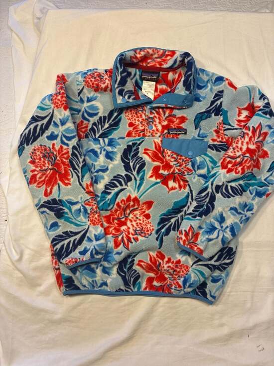 Patagonia Jackets & Blazers - Patagonia Women's Synchilla Snap-T Fleece Pullover Manoa Floral Dusk Blue